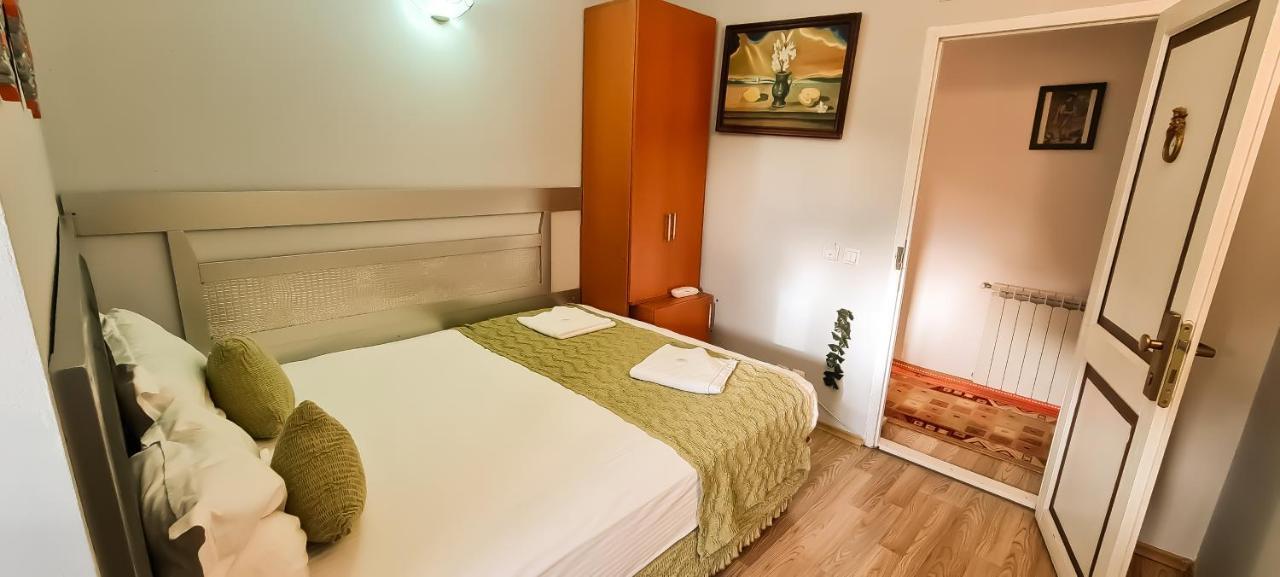 5 Stars High Bucharest